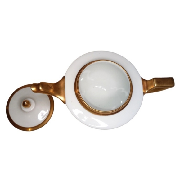 Vintage Signed Porcelain White w/Gold Trim Tea Set - Teapot, Creamer, Su… - Picture 6 of 15
